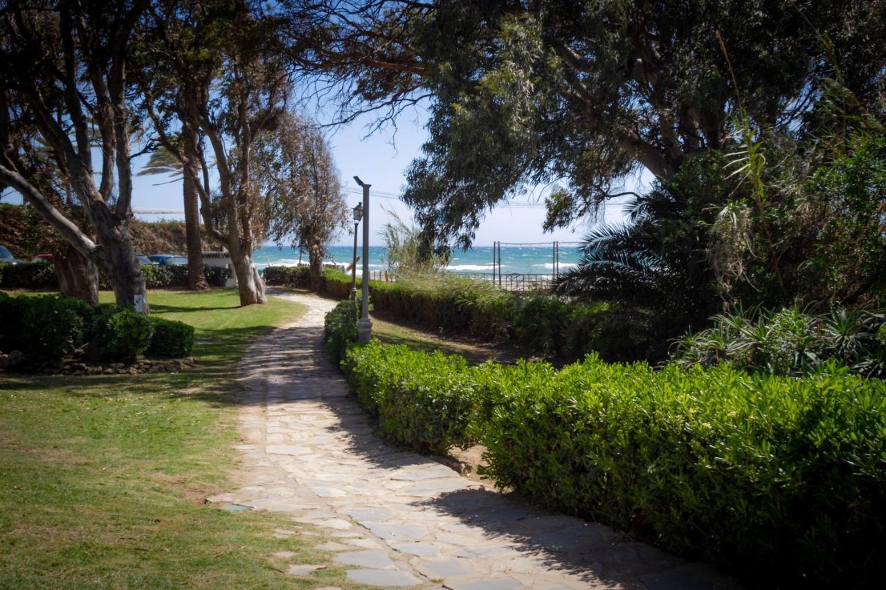 Marbella Banus Suites - Golden Beach Marbella Suite Екстериор снимка