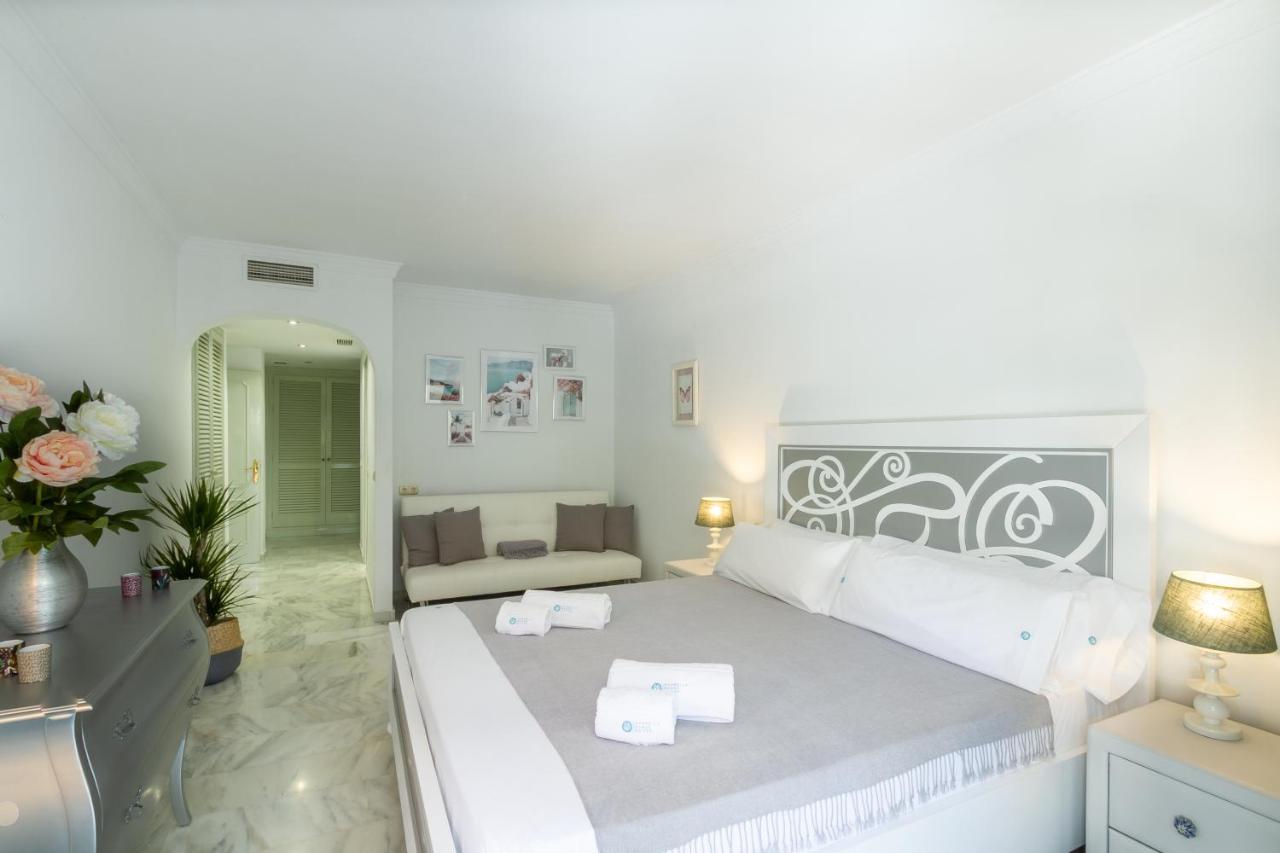 Marbella Banus Suites - Golden Beach Marbella Suite Екстериор снимка