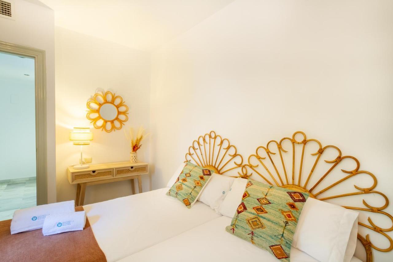 Marbella Banus Suites - Golden Beach Marbella Suite Екстериор снимка