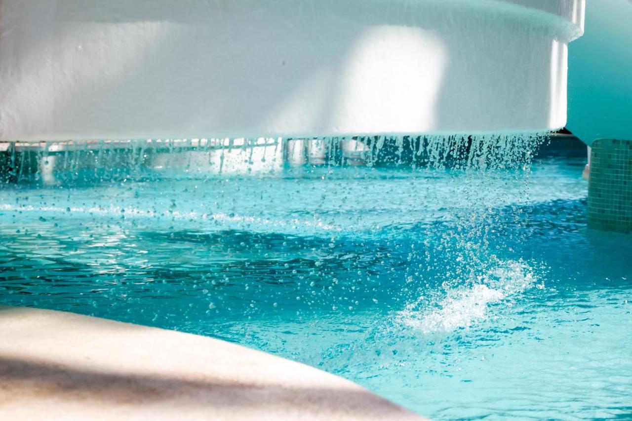 Marbella Banus Suites - Golden Beach Marbella Suite Екстериор снимка