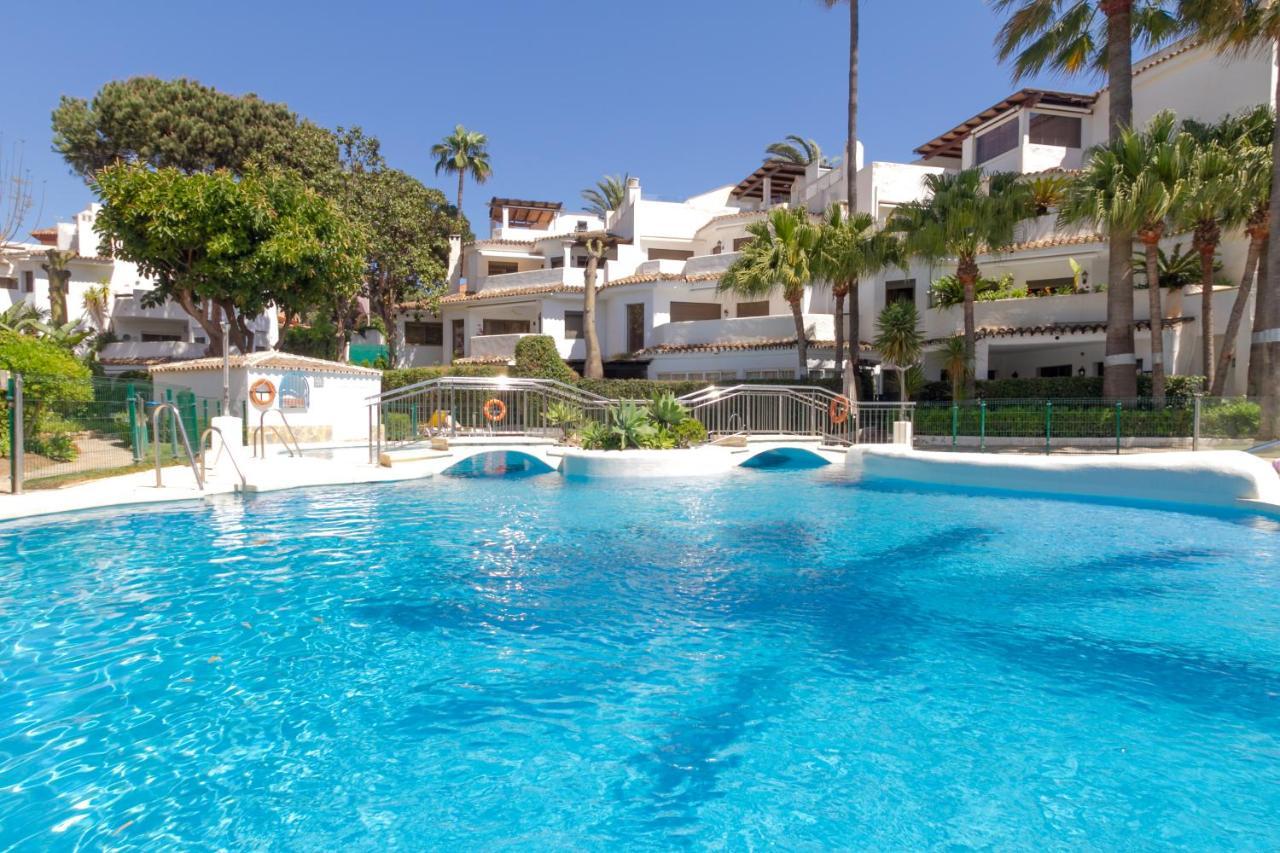 Marbella Banus Suites - Golden Beach Marbella Suite Екстериор снимка